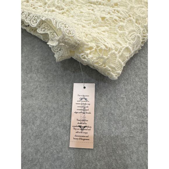 Nanette Nanette Lepore Lace Top – Canola Cream – NWT - Size Medium - Picture 8 of 11